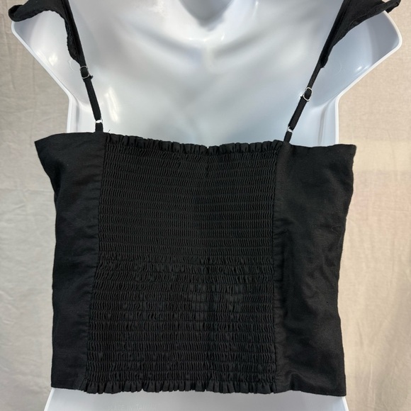 Banana Republic Black Flutter Sleeve Crop Blouse Size Medium Petite - Picture 2 of 7